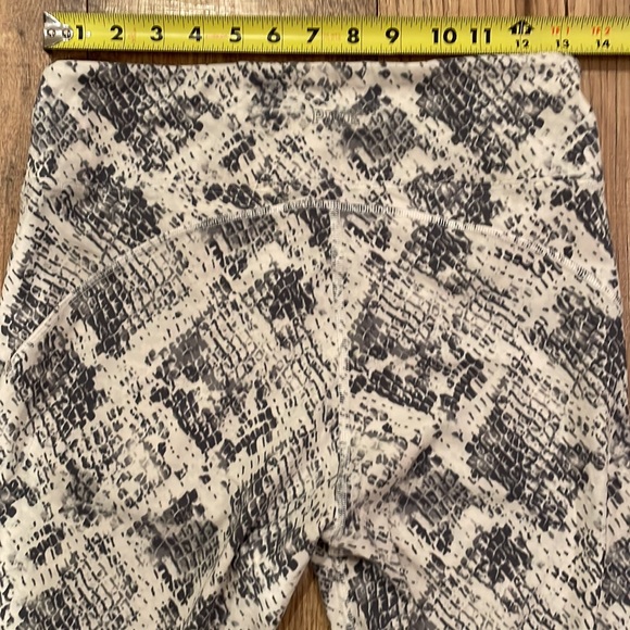 PINK Sport (Victoria’s Secret) full length leggings - size Large. - Picture 5 of 8